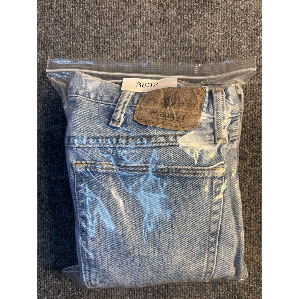 Wrangler Straight Jeans Mens 36x34 Blue Denim Low Waist High Rise Medium Wash - Picture 10 of 10